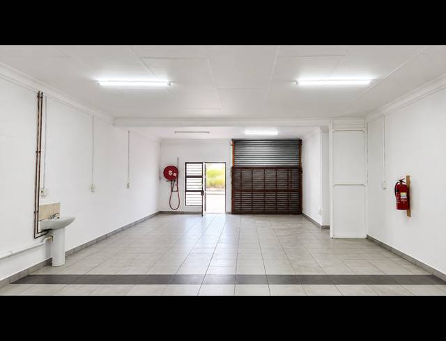 340M² RETAIL TO LET IN WHITE RIVER INDUSTRIAL